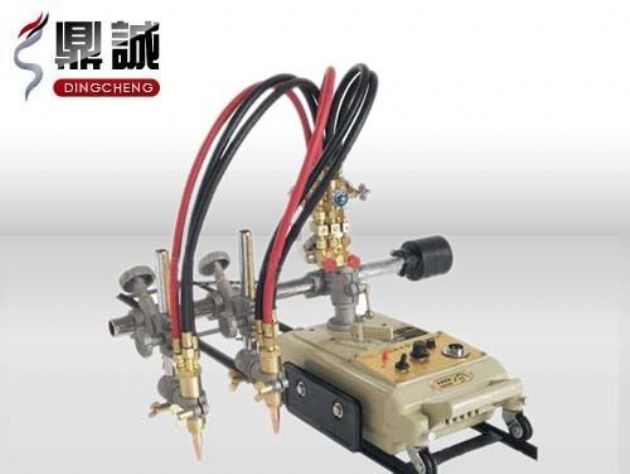 點擊查看詳細信息<br>標題：雙頭多頭火焰切割機 閱讀次數：4388